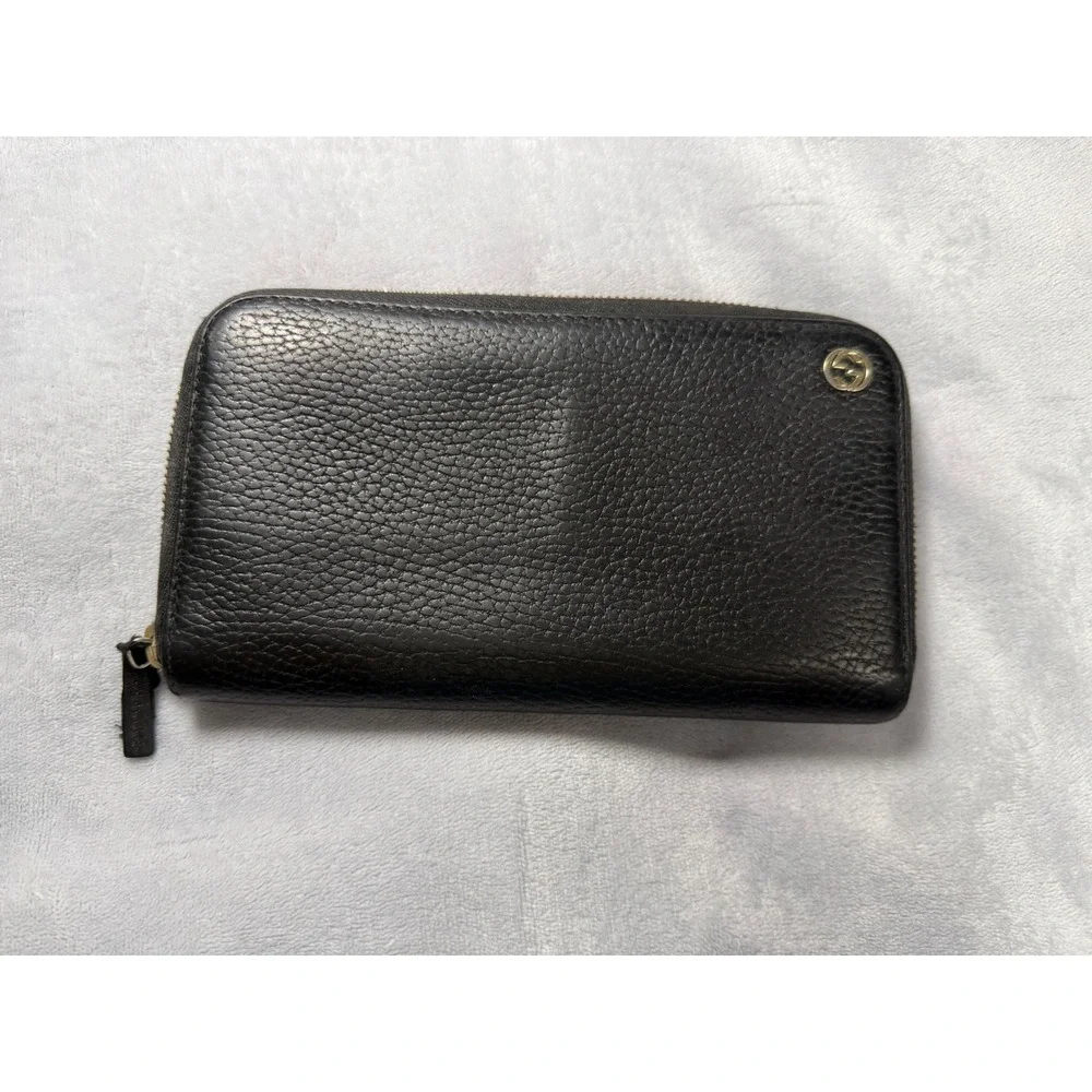 Gucci Black Leather Interlocking G Zip‎ Wallet